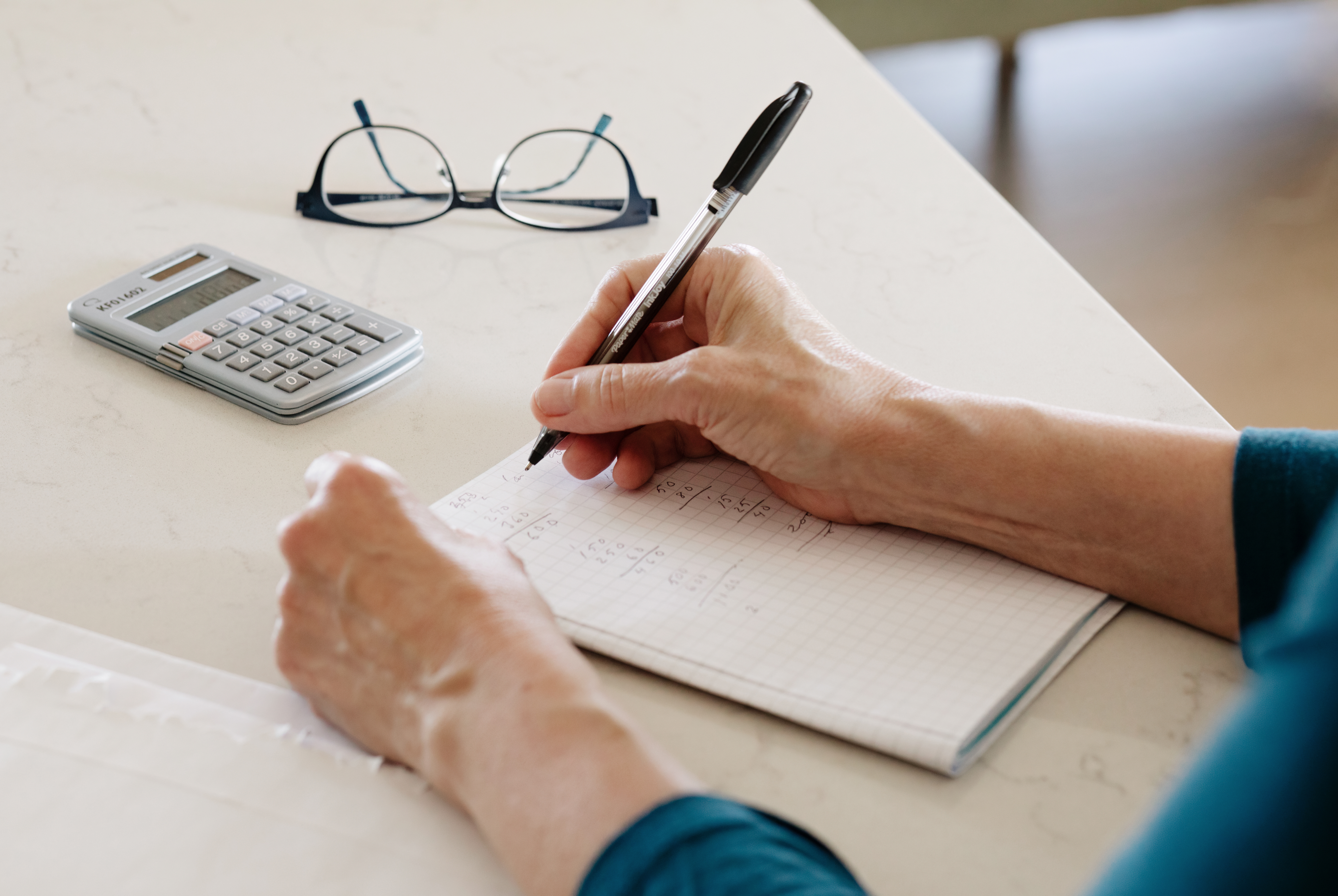 Eficiență, conformitate și reputație